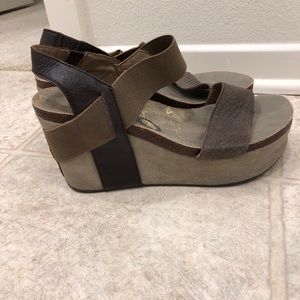 OTBT Sandals/Wedges